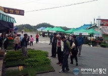 “이번 주말 충주 엄정 내창시장으로 오세요”