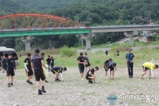 영월경찰서, 동강 일원 교통문화·환경정비 캠페인 가져