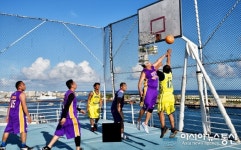 바다 위에서 즐기는 짜릿한 농구