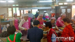 이용암 의창구청장, 의창복지회관 무료급식소서 ‘봉사’
