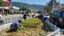진해구 이동, 추석 손님맞이 환경정비 ‘구슬땀’