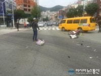 부산 보수동 사거리서 오토바이-택시 충돌