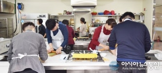 관광두레 수상한 영농조합 토란과자 체험