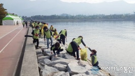 창원시자원봉사단체협의회 진해지회, 진해루 일원 대대적 환경정비
