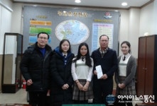 전북 부안군, 부안여자고등학교 1학년 3반 학생들 손뜨개 수익금 이웃돕기 성금 기탁