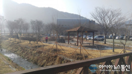 의령군, 서동생활공원 봄 맞이 나무 식재