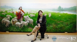 춘천창대교회, 조윤서 화가의 1300호 성화(聖) 공개식 열어