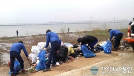 화성시 환경사업소, 수질오염 방지 남양호 주변 정화활동 실시