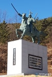 창녕서, 의령남씨 문중, 충무공 남이장군 사당·기마동상 제막식