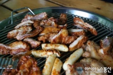 춘천 닭갈비 맛집 ‘강산숯불닭갈비’ 50년 춘천 토박이가 운영해