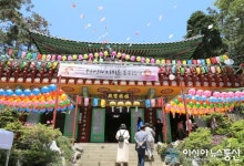 ‘부처님  오신날’, 진해 진흥사