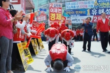 잘 사는 예천 만들겠다…김학동 예천군수 후보 삼보일배 유세