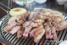 신선한 제주 중문 흑돼지 맛집, ‘중문흑돼지’에서 깊은맛 체험