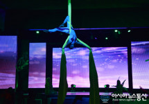 푸켓 해변서 구경하는 서커스쇼