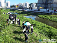 마산회원구 석전동, 마산무학여고 학생들과 함게 삼호천 환경정비