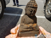 사찰 경내서 60만원대 석불상 훔친 60대 남성 덜미