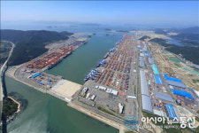 부산항 컨테이너터미널 전면 개편....세계적 물류허브 도약