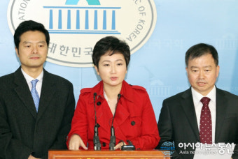 이언주 의원. 김태우 전 수사관 기자회견