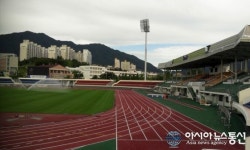 충주상의 공설운동장 부지에 공공기관 이전해야