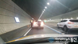 경찰, 터널내 고장차량 600m맨손으로 밀어 안전조치