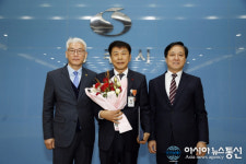 황택련 상주시 건설과장, 정부 근정포장 수상