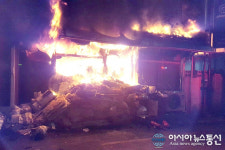 세종시 조치원 죽림리 3층 상가 화재...40여분만에 진화