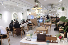 소규모 창업 인기… 프리미엄 유기농 샐러드&샌드위치 프랜차이즈 아메리칸트레이