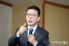 의정보고 개최한 홍철호의원