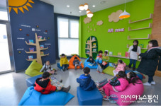 부산 동구 어린이영어도서관, 풍성한 행사로 봄을 맞이하다