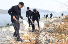 진해기지사령부, ‘가포해안변공원’ 일대 합동 환경 정화활동