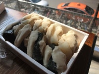 차원이 다른 쫄깃함 망원동 떡집 가장 유명한 메뉴는?…앙금 속에 떡 들어 있어 독특한 식감 인기