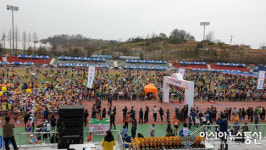 경상남도 내 최대 규모 합천호반 ‘합천벚꽃마라톤대회’ 열려