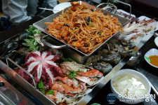 [오늘방송맛집] 생방송투데이 2층 철탑 아갈찜 실제 비주얼 만나려면? 해물탕부터 소갈비까지 한 번에..어디서?