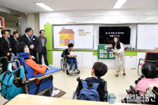 이낙연 국무총리, 장애인의 날 앞서 특수학교 방문