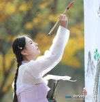 신은미 누구? ‘한국화의 아이돌’로 주목받는 아티스트…각국의 극찬 한국화의 대중화 앞장서