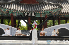 남원시, 명무 조갑녀 살풀이 춤 세계인을 만나다