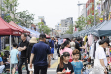[포토]대전 중리 행복벼룩시장, 최대 벼룩시장 입증