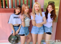 군통령 걸그룹 미드나잇, 4인 4색 매력 위문공연 인기 폭발
