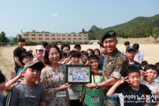 육군 6군단, 어린이에게 육군 체험..오늘은 나도 최전방 지키는 군인