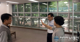 안병오 창원시 기획예산실장, 장천마을작은도서관 조성현장 점검