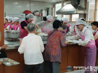 의창구, 사림복지회관 무료급식소서 어르신 모시고 보양식 대접