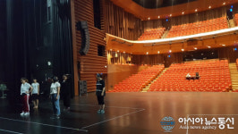 김해시민극단 3기 ,연극 써니 무대에 올린다.