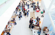 울진 로컬푸드 한울원전본부 현관서 직거래장터 개설