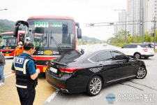 세종시 소담동 교차로서 버스 승용차 충돌...9명 부상