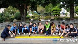 고성 회화초등학교 횡단보도 앞 옐로카펫 설치