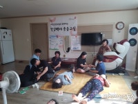 젊은 새마을 대학생 봉사단, 통영 도천동 경로당 찾아 봉사활동