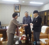 김금주 청도교육장, 효행 실천한 모계高 최강민군 격려