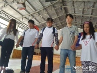 [아시아뉴스통신 10주년 필리핀 선교 봉사] 열방선교교회에서 기도하는 선교단들