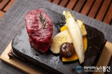 인천 송도 애견 동반 식당 피제리아 일피노, 풍미 짙은 스테이크ㆍ화덕피자ㆍ파스타 만나볼 수 있어
