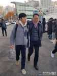 [2020학년도 대학수학능력시험] 수능생 아들 배웅하는 아버지